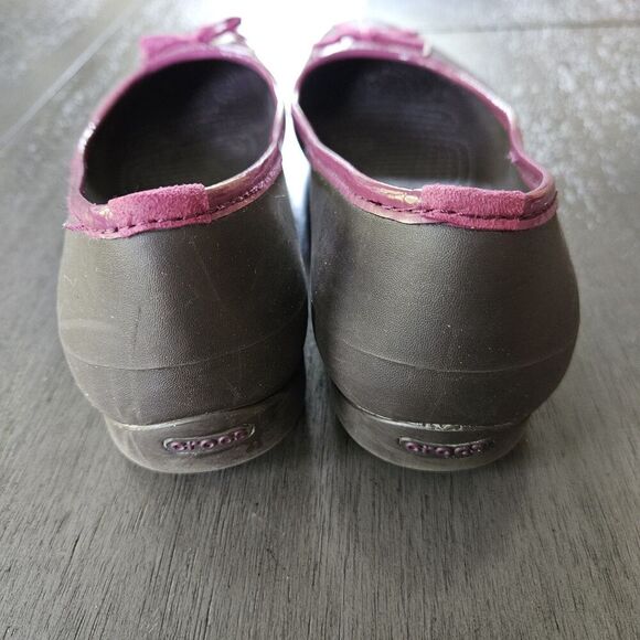 Crocs Womens Ballet Flats Sz US 8 Brown With Berry Purple Bow - Picture 6 of 9